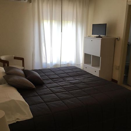 G&D Hotel Deanna Pool&Brunch Milano Marittima Rum bild