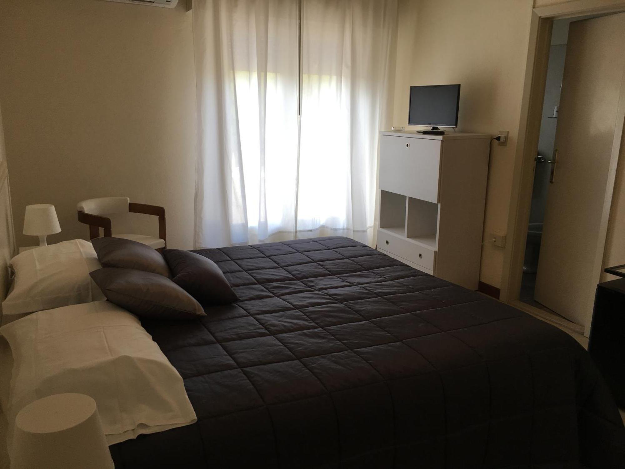G&D Hotel Deanna Pool&Brunch Milano Marittima Rum bild